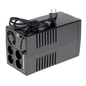 Cyber Power UT1500E UPS 1500VA/900W уред за непрекинато напојување